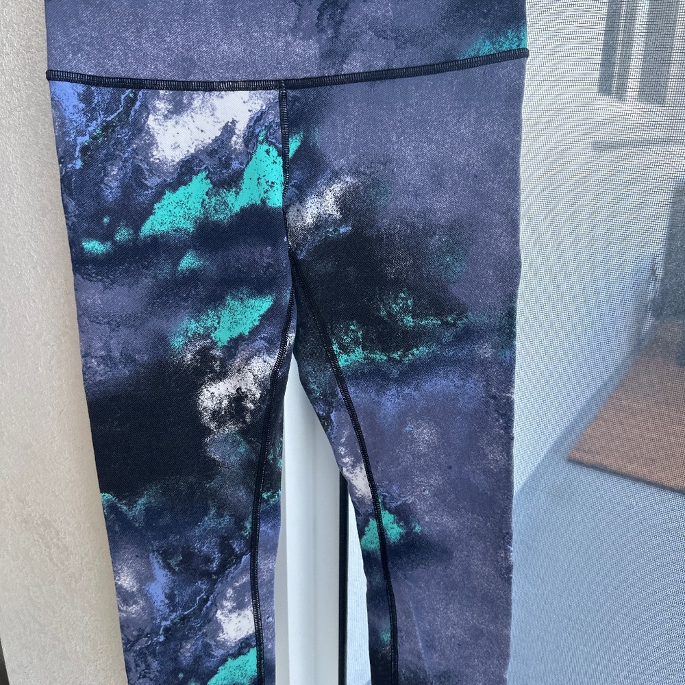 Lululemon Wunder Under Crop Leggings Size 4